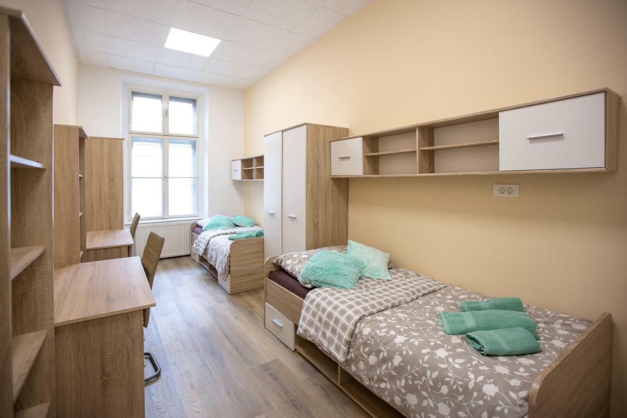 Minidorm Rooms In Heart Of City Center Maribor Dış mekan fotoğraf